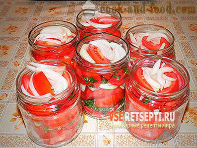 Sweet salāti ar sarkanajiem tomātiem ziemā