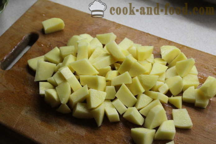 Kartupeļu zupa ar kotletes un tomātu pastas - kā gatavot tomātu zupa ar kotletēm, ar soli pa solim recepšu fotogrāfijas
