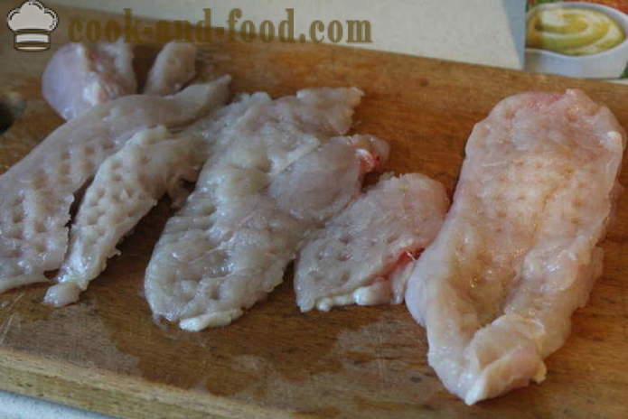 Delicious befstroganovs vistas krūtiņa ar skābo krējumu un sinepju - kā padarīt befstroganovs no vistas ar miltiem, soli pa solim recepšu fotogrāfijas