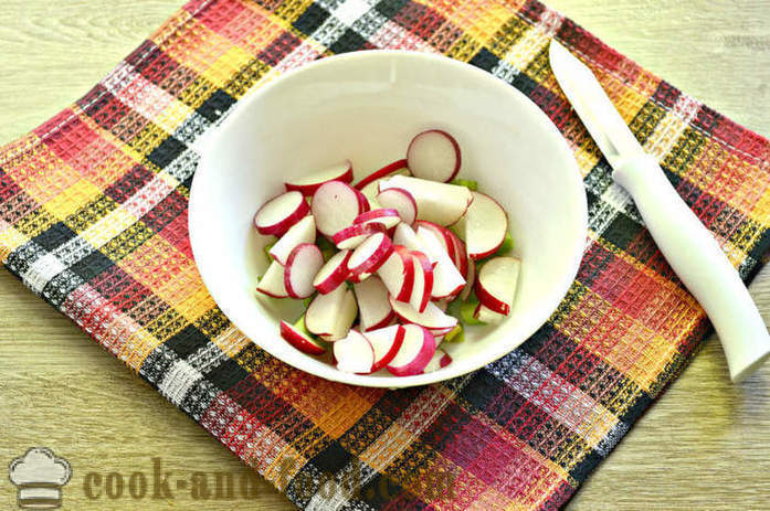 Salāti ar redīsiem un rabarberiem, - kā padarīt salāti redīsi un rabarberiem, soli pa solim recepšu fotogrāfijas