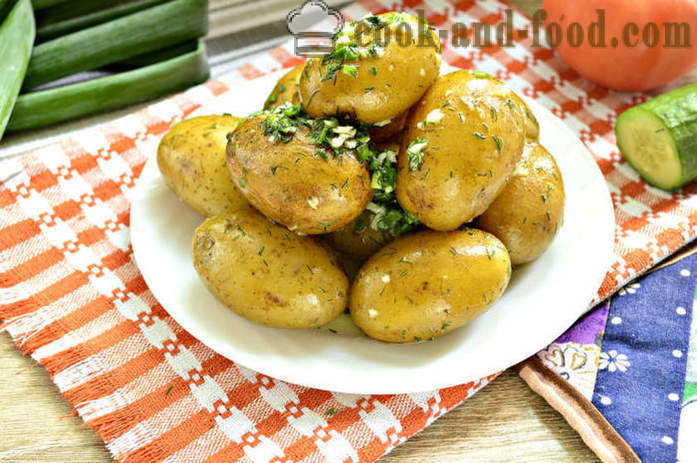 Vārīti jaunie kartupeļi ar ķiplokiem un zaļumiem - kā gatavot jaunos kartupeļus garšīgs un pareizi soli pa solim recepšu fotogrāfijas