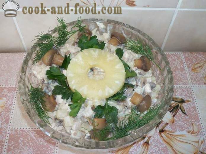 Vistas salāti ar ananāsiem un sēnēm - kā padarīt vistas salāti ar ananāsiem un sēnēm, kā soli pa solim recepšu fotogrāfijas