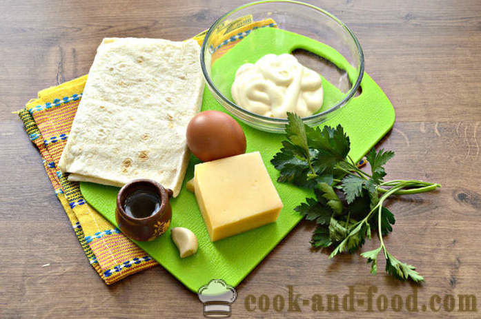 Aploksnes ar pitas ar sieru un garšaugiem - to, kā padarīt aploksnes no lavašu ar sieru, soli pa solim recepšu fotogrāfijas
