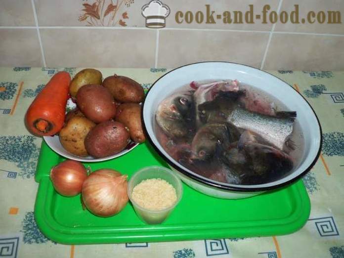 Delicious zupa karpu - kā gatavot zupu karpu, ar soli pa solim recepšu fotogrāfijas