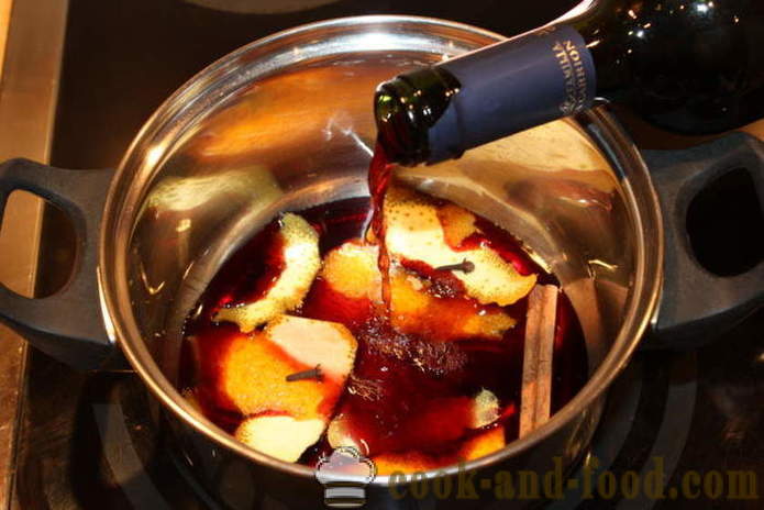 Bumbieru karstvīna sarkano sauso vīnu - kā gatavot karstvīnu mājās, soli pa solim recepšu fotogrāfijas