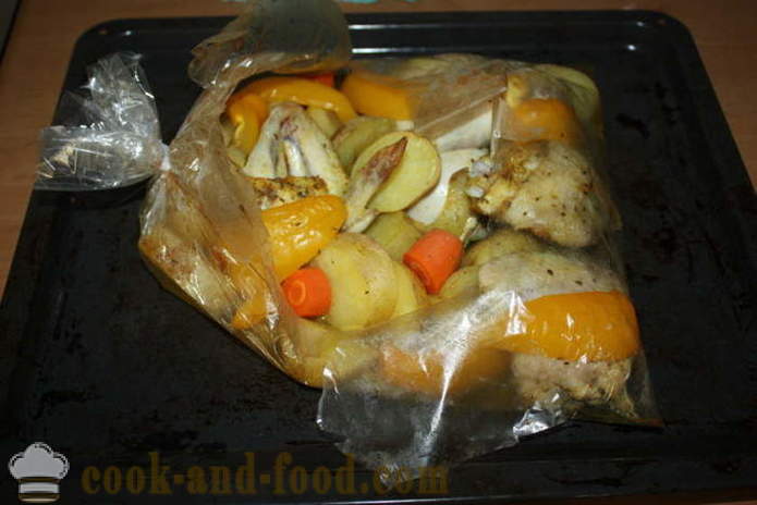 Cepti kartupeļi ar vistu piedurknes - kā gatavot kartupeļus krāsnī ar vistu, soli pa solim recepšu fotogrāfijas