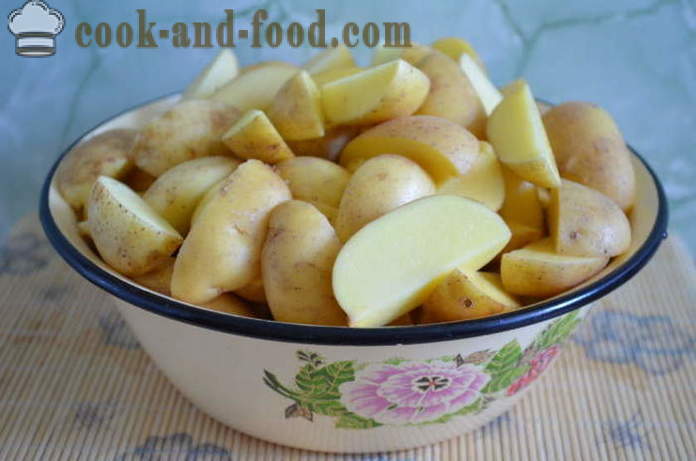 Kartupeļi cepti piedurknes - piemēram, cepti kartupeļi cepeškrāsnī caurumā, soli pa solim recepšu fotogrāfijas