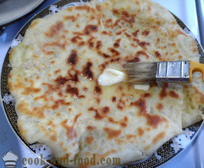 Gozleme turku maize ar gaļu vai sieru, zaļumiem un kartupeļiem - kā gatavot turku smalkmaizītes, soli pa solim recepšu fotogrāfijas