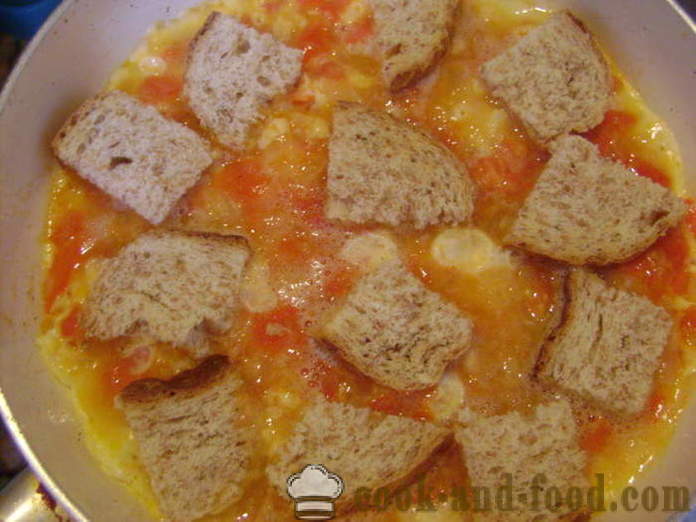 Kultenis itāļu - kā pagatavot olu kulteni ar tomātiem, sieru un maizi, ar soli pa solim recepšu fotogrāfijas