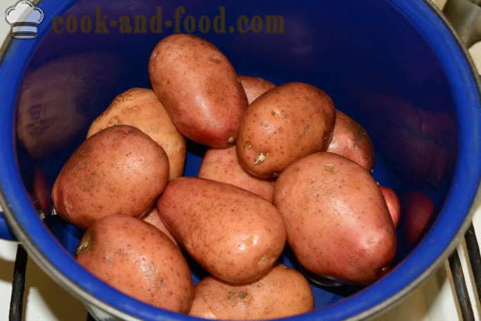 Vārīti kartupeļi viņu ādām uz salātiem - kā gatavot kartupeļus viņu ādām katliņā ar soli pa solim recepšu fotogrāfijas