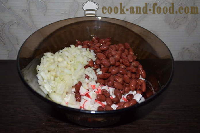 Vienkārša salāti no sarkanās pupiņas ar tomātiem - kā sagatavot salāti ar sarkanām pupiņām, soli pa solim recepšu fotogrāfijas