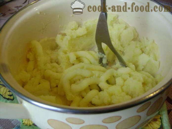 Kartupeļu biezenis ar pienu - kā pagatavot kartupeļu biezeni, soli pa solim recepšu fotogrāfijas