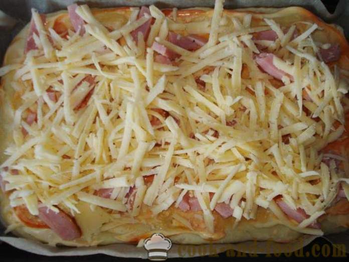 Pašdarināts pica ar desu un sieru krāsnī - kā padarīt picu mājās, soli pa solim recepšu fotogrāfijas