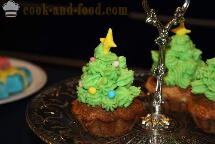 Ziemassvētku kūkas - kā padarīt un rotā kūkas par Jauno gadu, ar soli pa solim recepšu fotogrāfijas