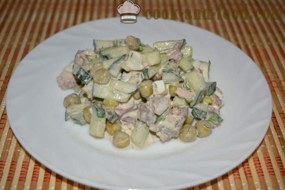 Salāti ar konservētu tunci un majonēzi - kā sagatavot salāti ar konservētu tunci, soli pa solim recepšu fotogrāfijas