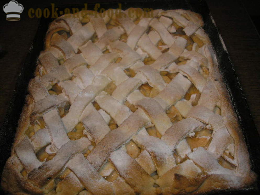 Atveriet ābolu pīrāgs mīklu - kā gatavot ābolu pīrāgs mīklu, soli pa solim recepšu fotogrāfijas