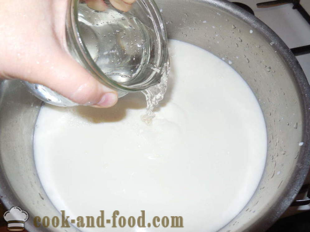 Sāgo piena putra - kā pagatavot biezputru no sāgo piena, soli pa solim recepšu fotogrāfijas