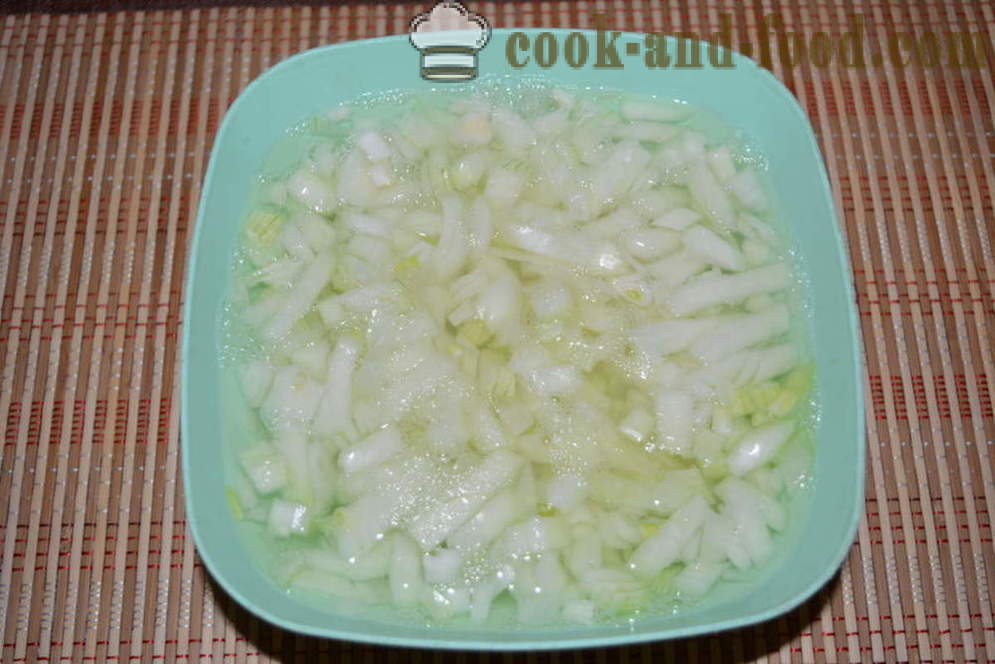 Sīpolu salāti sīpolu ar olu un majonēzi - kā gatavot sīpolu salāti, soli pa solim recepšu fotogrāfijas