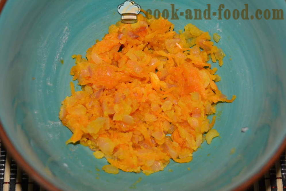 Quick-mērce mērce ar tomātu pastu ar mikroviļņu - kā pagatavot tomātu mērci, mērce ar mikroviļņu krāsns, soli pa solim recepšu fotogrāfijas