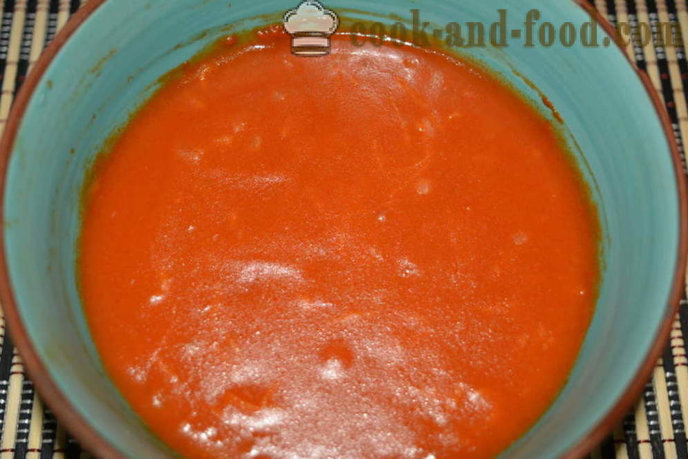 Quick-mērce mērce ar tomātu pastu ar mikroviļņu - kā pagatavot tomātu mērci, mērce ar mikroviļņu krāsns, soli pa solim recepšu fotogrāfijas