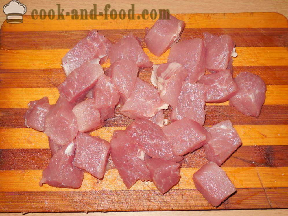 Cepts kartupelis ar gaļu un dārzeņiem - kā pagatavot sautējums kartupeļu ar gaļas multivarka, soli pa solim recepšu fotogrāfijas