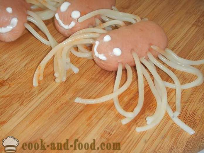 Octopus desu un spageti - kā gatavot spageti ar desu bērniem, soli pa solim recepšu fotogrāfijas