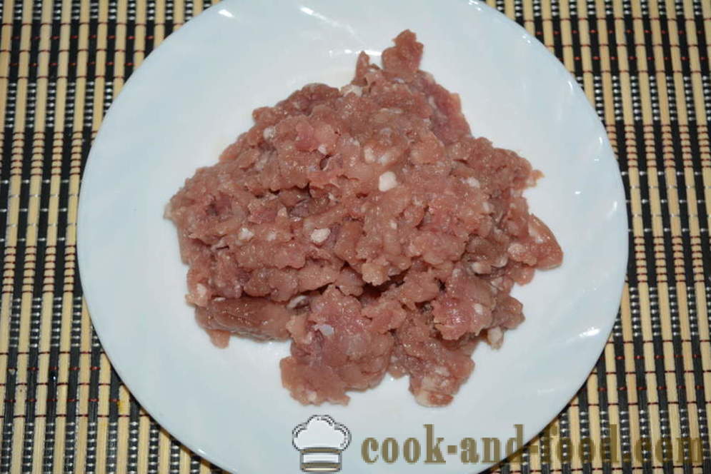 Gaļas zupa ar gaļu un klimpām izgatavoti no miltiem un olām - kā gatavot zupa ar malto gaļu ar klimpām, soli pa solim recepšu fotogrāfijas