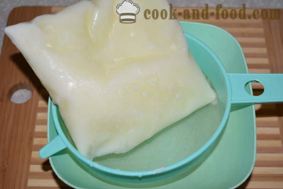 Biezpiena no saldētas jogurts - kā padarīt sieru no veikala jogurtu mājās, soli pa solim recepšu fotogrāfijas