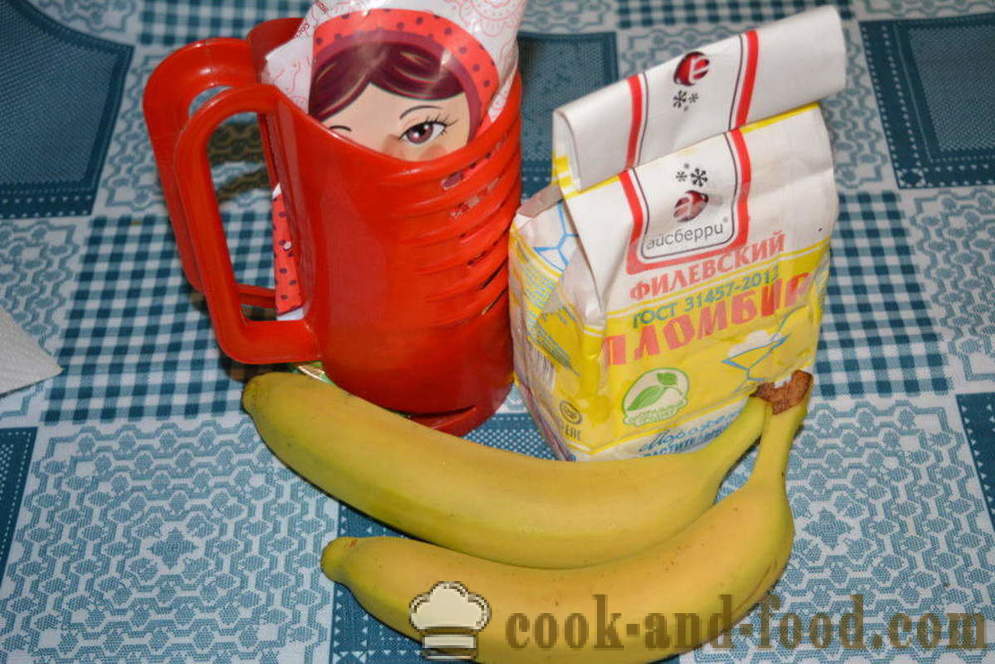 Piena kokteilis ar saldējumu un banāniem maisītāju - kā padarīt milkshake mājās, soli pa solim recepšu fotogrāfijas