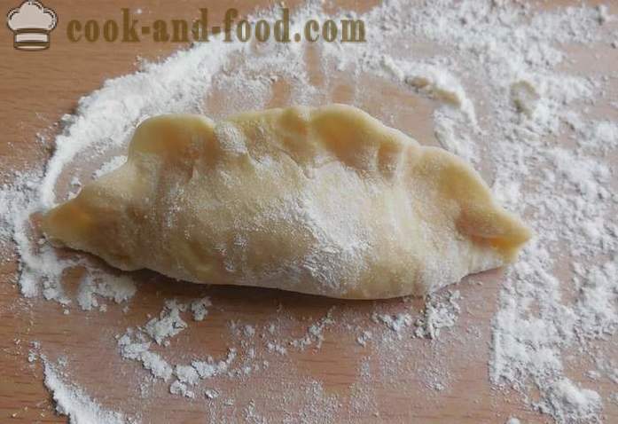 Gaisa rauga kūkas ar ievārījuma krāsnī - kā gatavot pīrāgus ar ievārījumu, ar soli pa solim recepšu fotogrāfijas