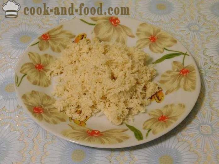 Vienkārši un garšīgi biešu salāti ar mārrutkiem - kā sagatavot salāti vārītas bietes ar mārrutkiem - recepte ar soli pa solim fotogrāfijas