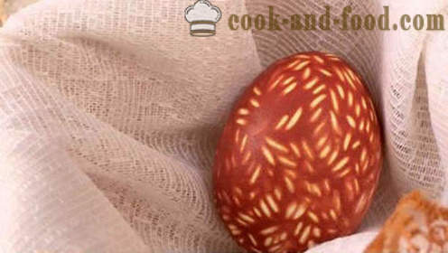 Lieldienu olas krāsotas ar sīpolu sēnalas - kā krāsot olas sīpolu mizās, vienkāršus veidus glezniecības Lieldienas.
