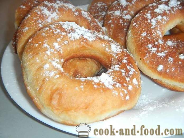 Lenten saldie Donuts rauga un ūdens, apceptas uz pannas - kā pavārs donuts raugs, recepti ar foto