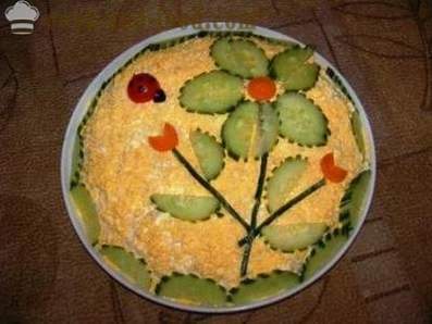 Mimosa salāti - Gājienu klasisko recepti ar sieru, sviestu, konservētu pārtiku un kartupeļiem (foto, video)