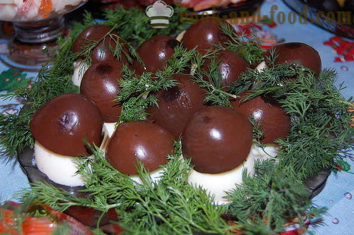 Pildītas olas ar sieru un ķiploku - aukstie ēdieni, recepte ar foto