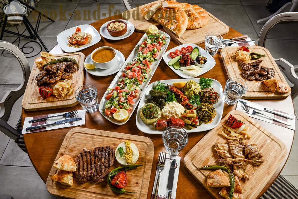 Populārākās ēdieni turku virtuves - video receptes mājās