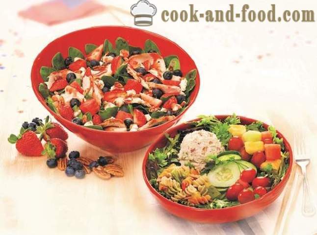 Vasaras salāti ar svaigiem dārzeņiem: 4 receptes